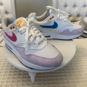 Nike Air Max 1 ‘87 White Sneakers with Pink and Blue Accents